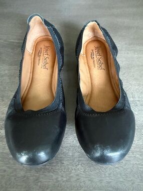 Josef Seibel Women's Black Leather Ballet Flats Size 8